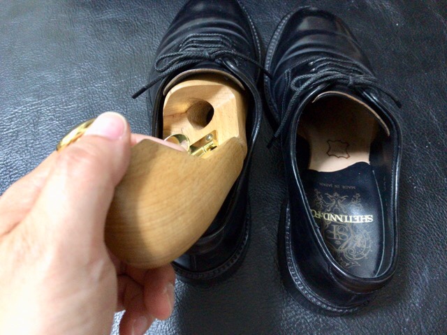 care-inside-shoes-6