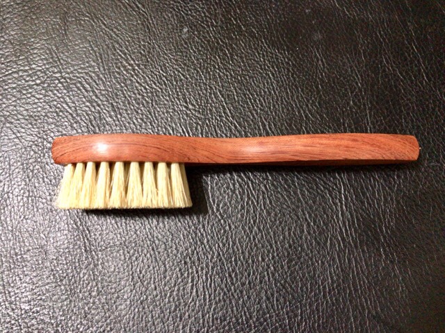 bristle-handle-brush-7