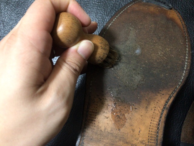975-leather-sole-care-9