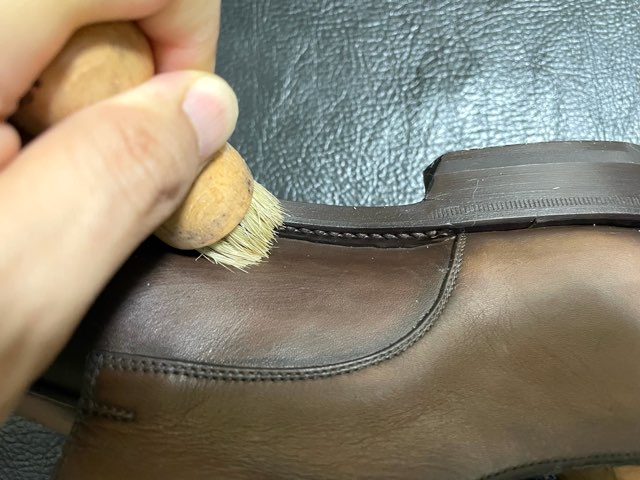before-putting-leather-shoes-22