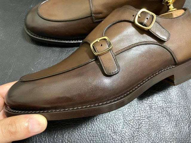 before-putting-leather-shoes-35