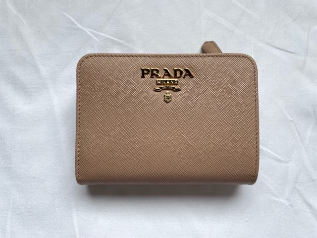 新品同様！ プラダ PRADA 財布 長財布 サフィアーノレザー バイカラー