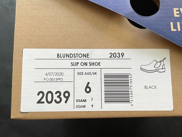 blundstone-slip‐on-shoes-2