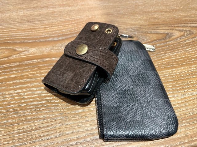 hippotamus-leather-key-case-26