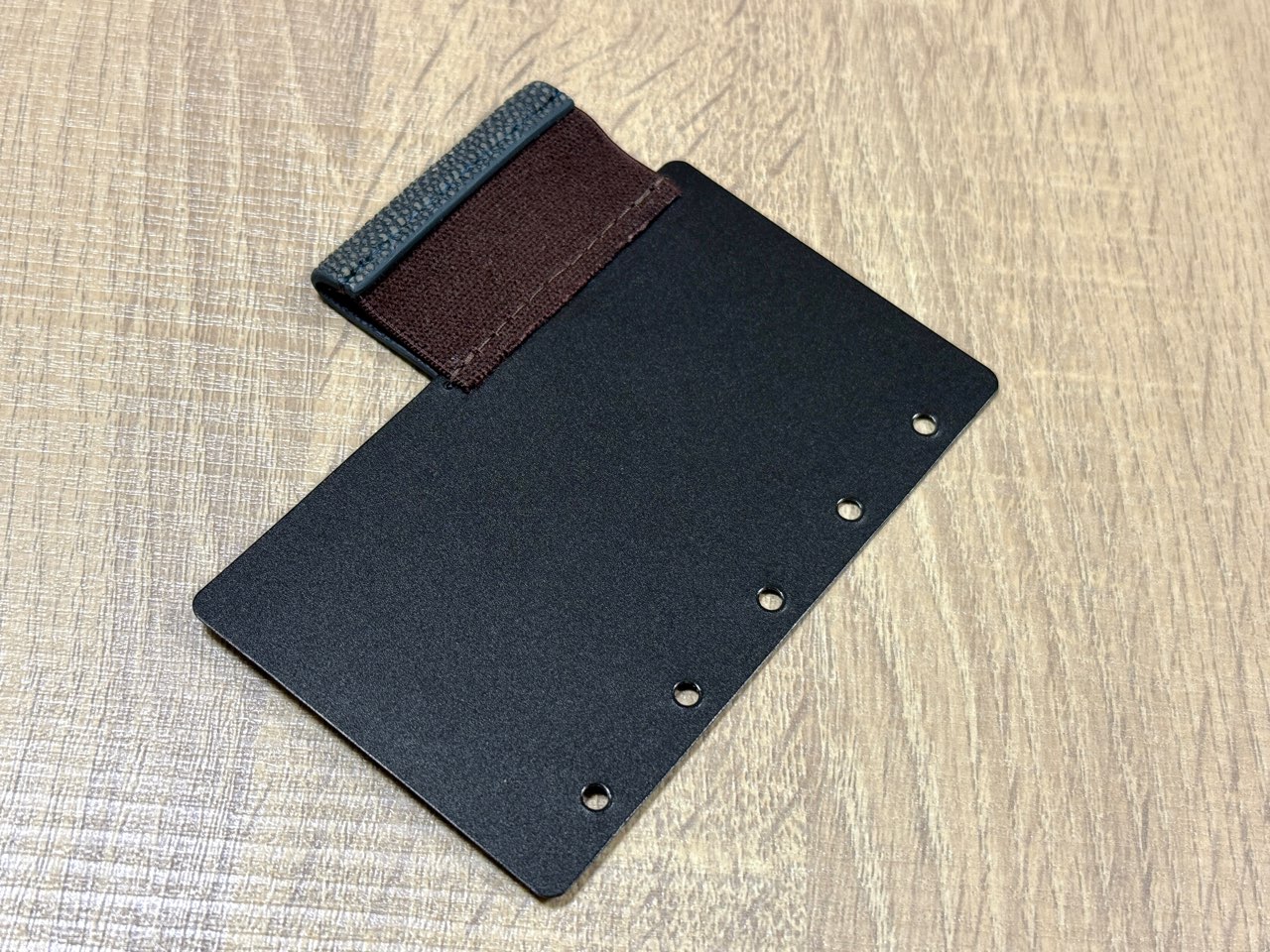 ストレッチペンホルダーの背面