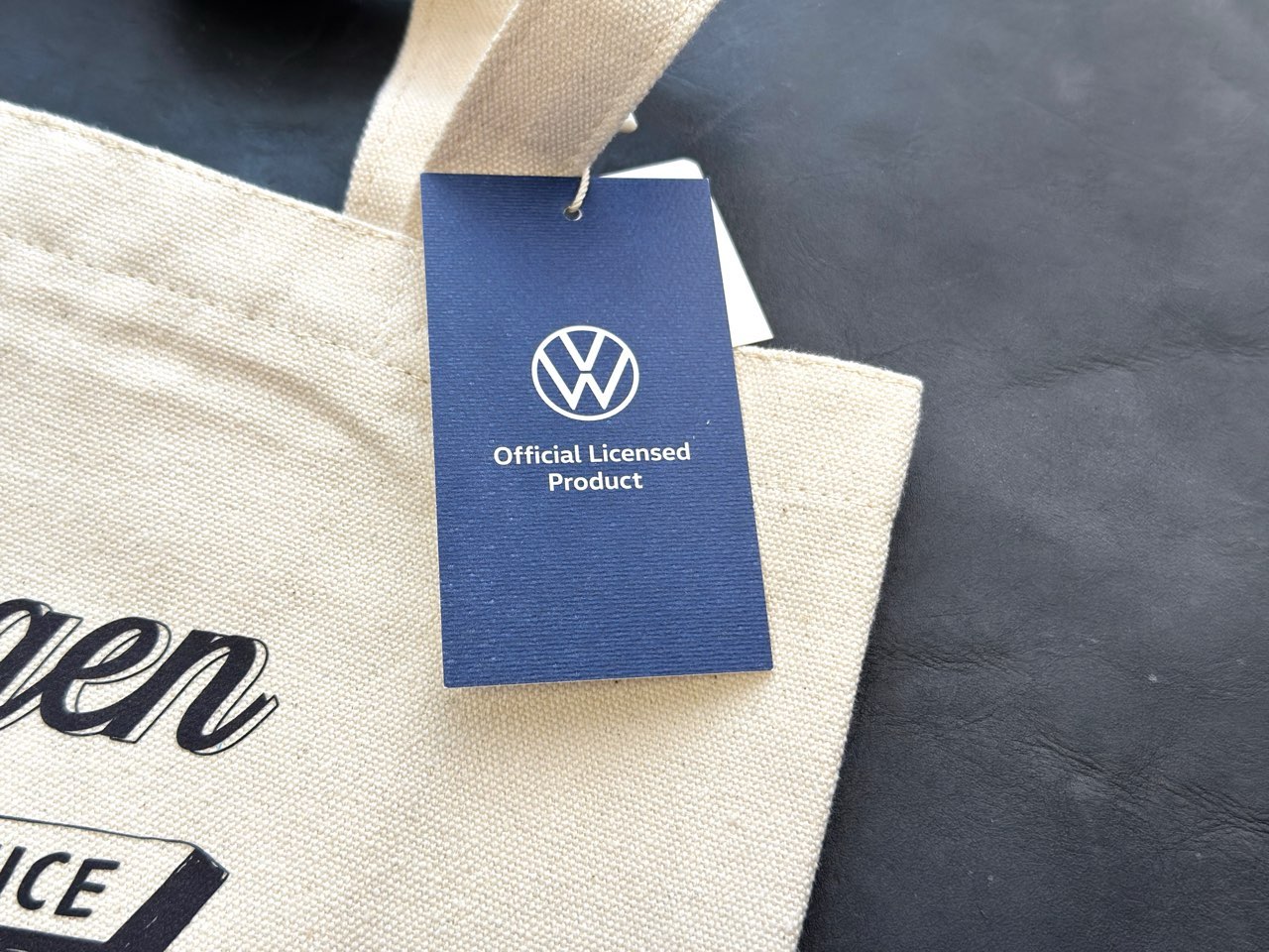 フォルクスワーゲン公式グッズのトートバッグ
