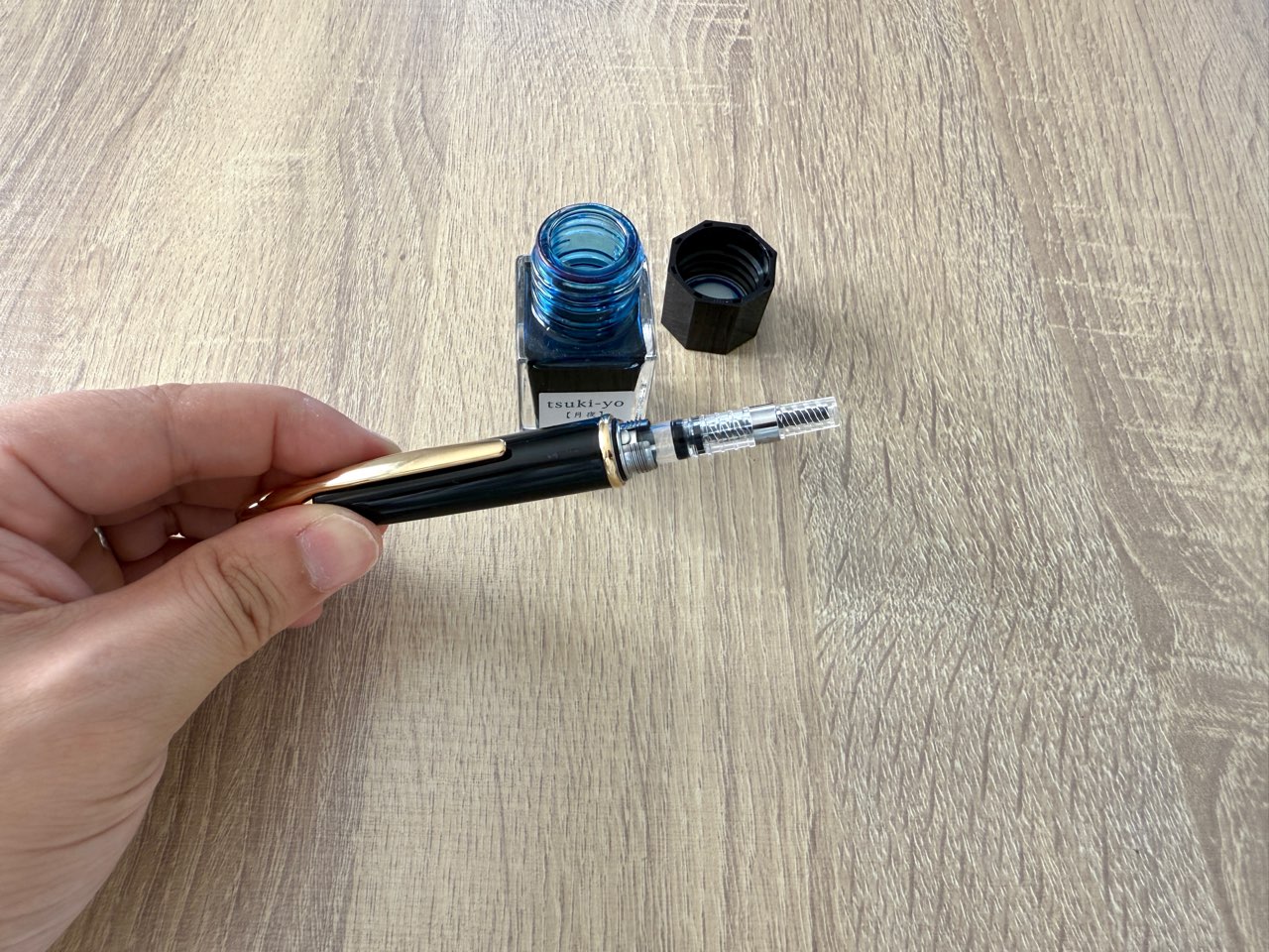 インク補充後のコンバーターをセットしたキャップレス内部機構