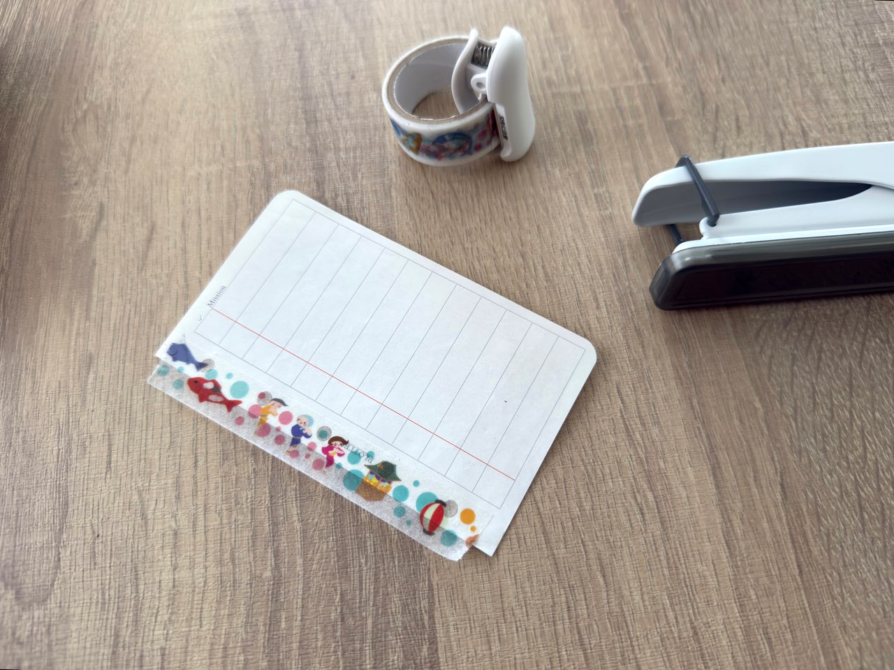 マスキングテープを貼っている最中のメモリフィル