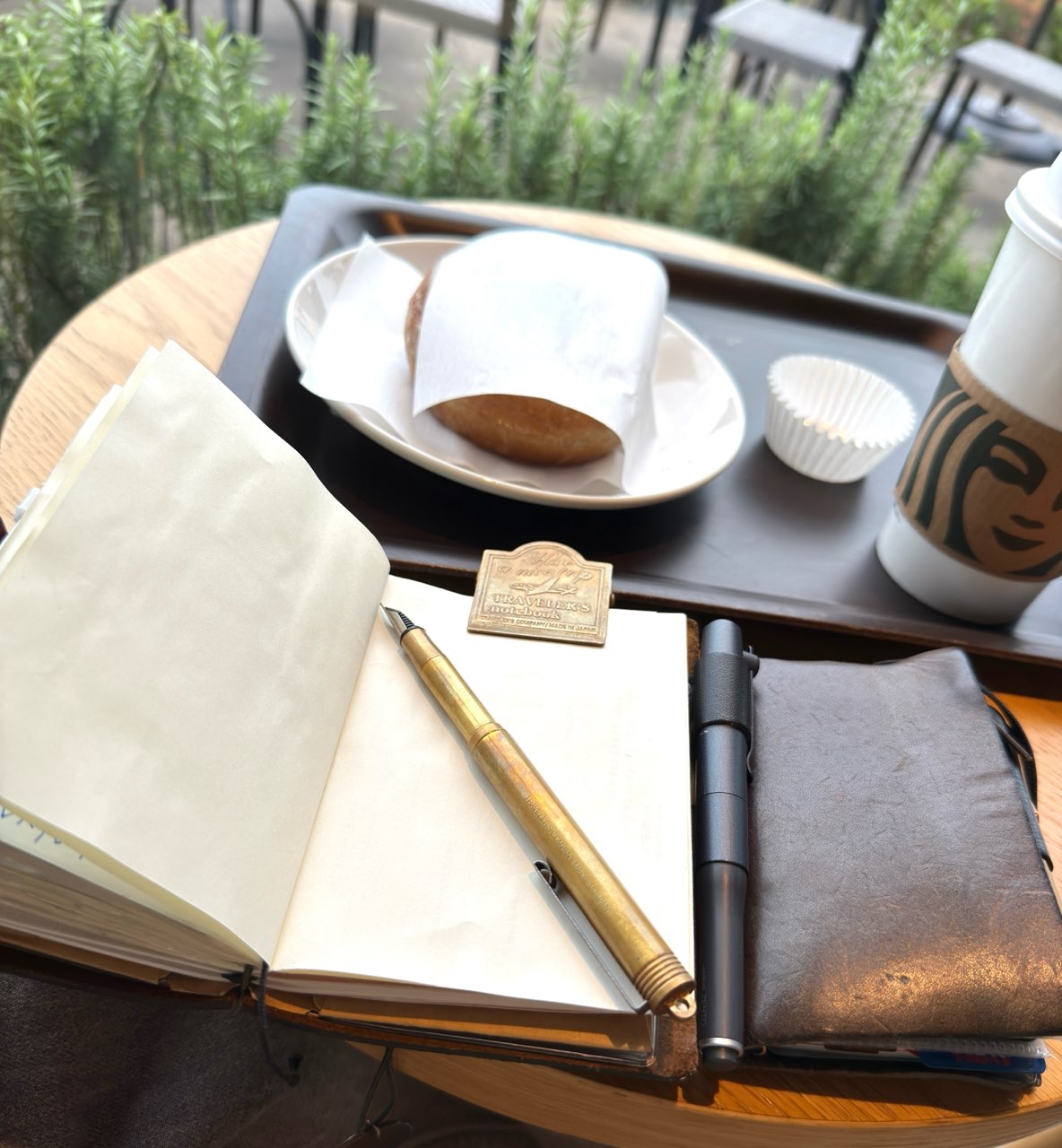 トラベラーズノートとブラス万年筆
