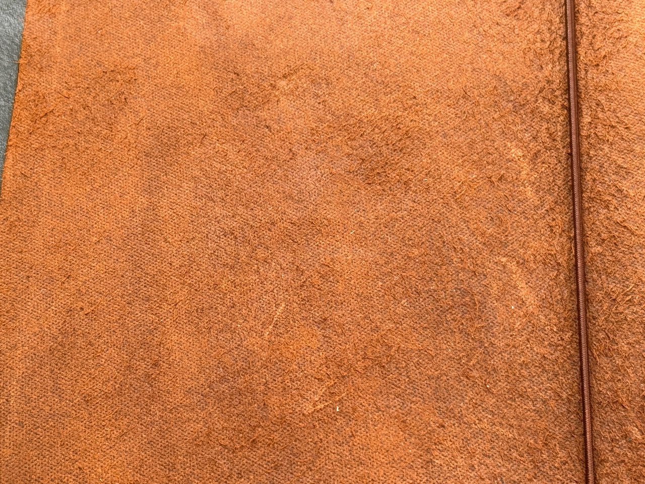 起毛した革の裏側