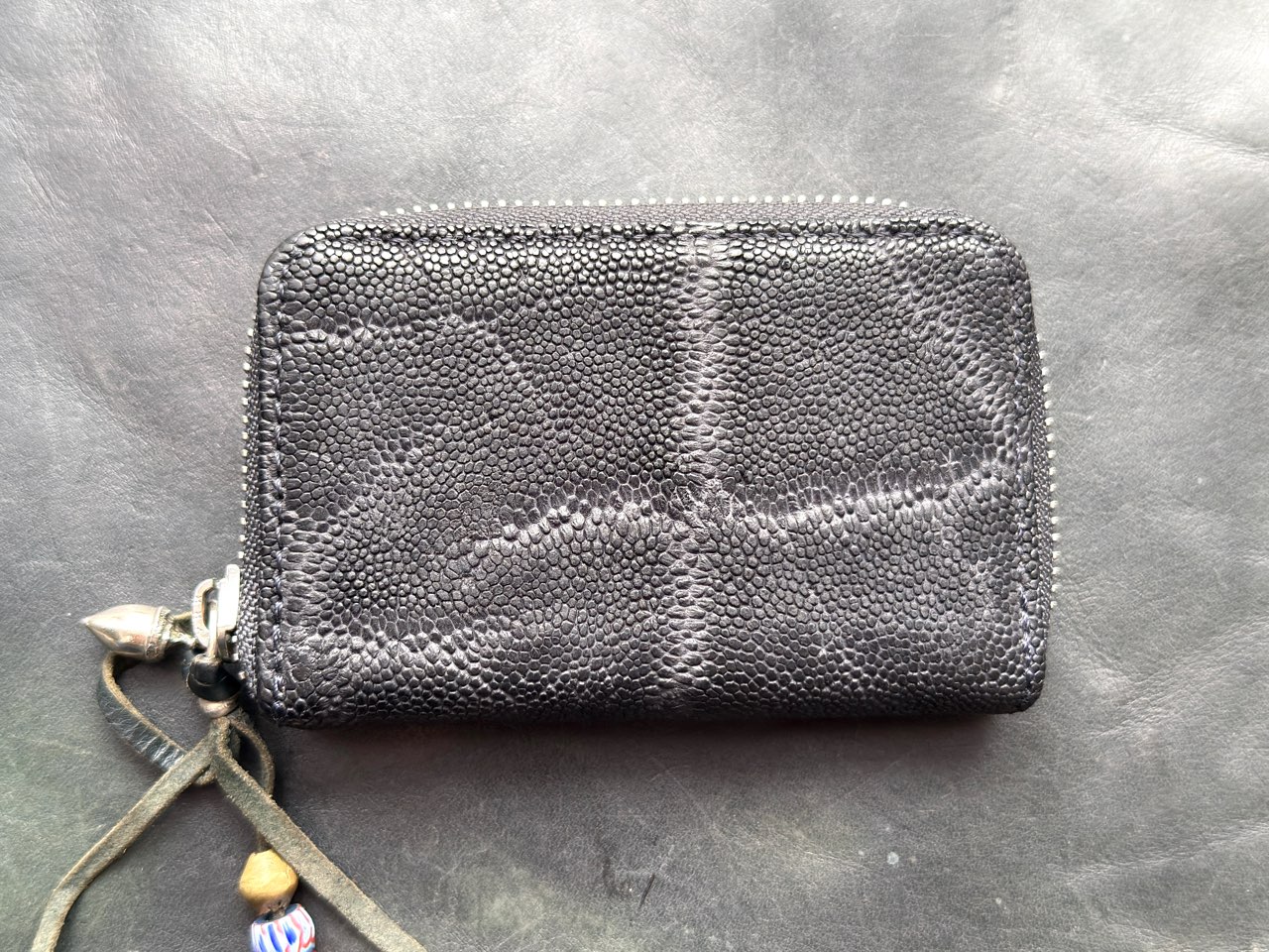 3年使用した象革カードケース