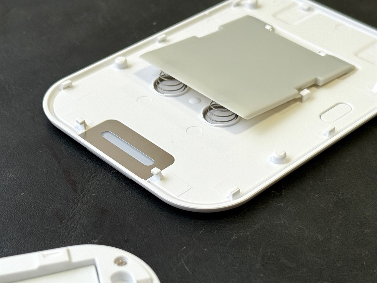 スプリング付きのiNSPiCカバー