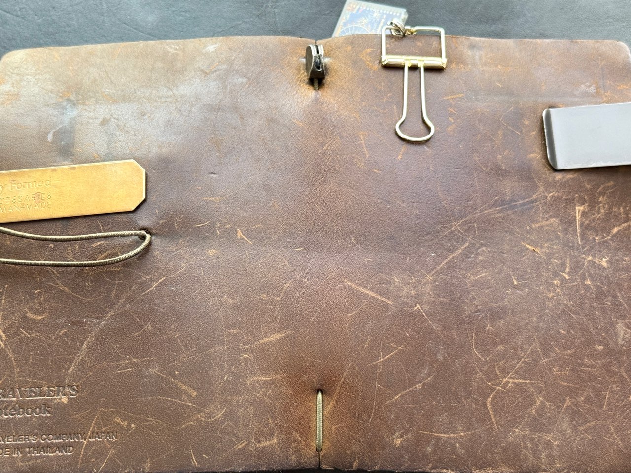 プルアップがない革