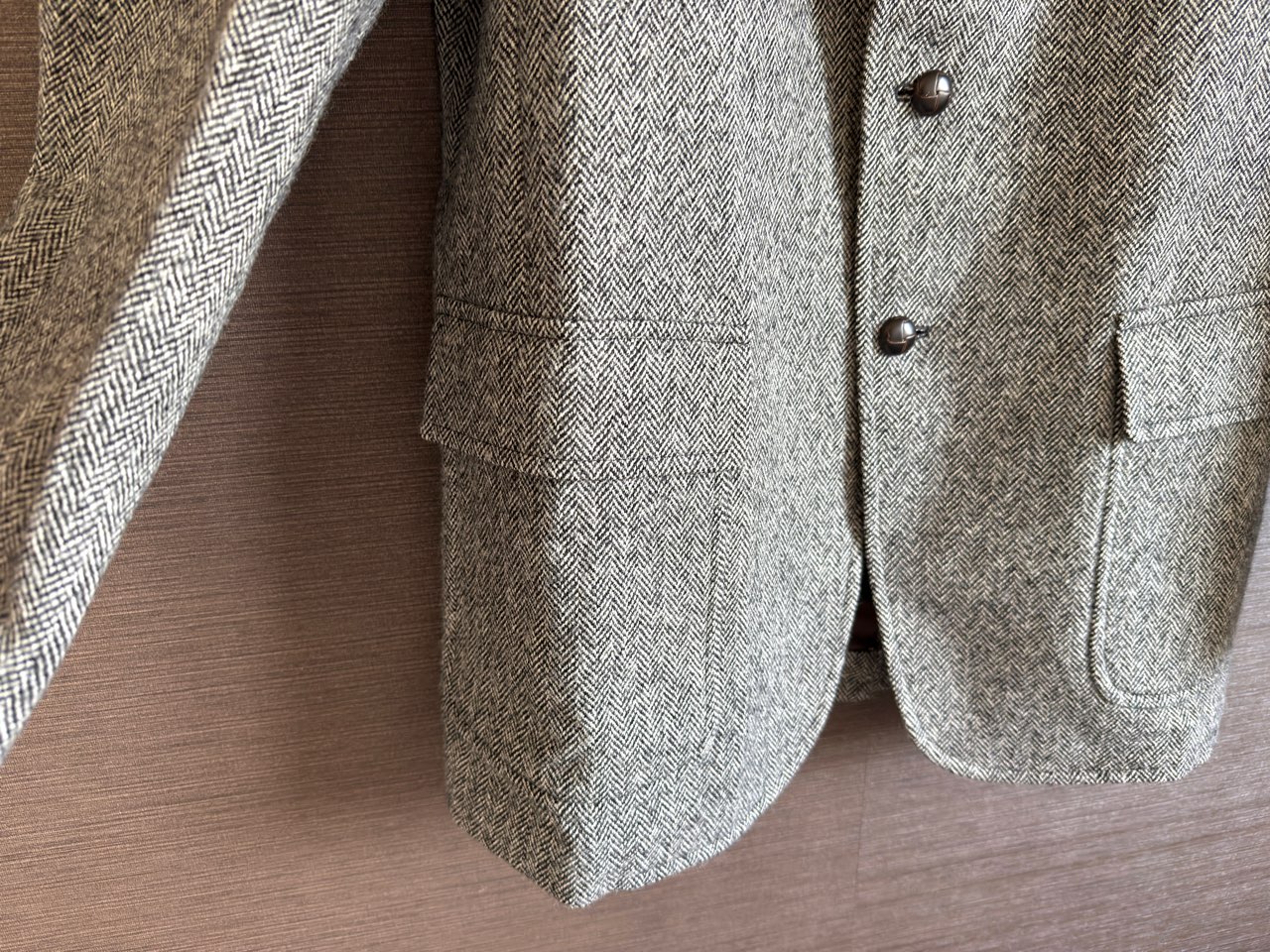 フラップ付きポケット