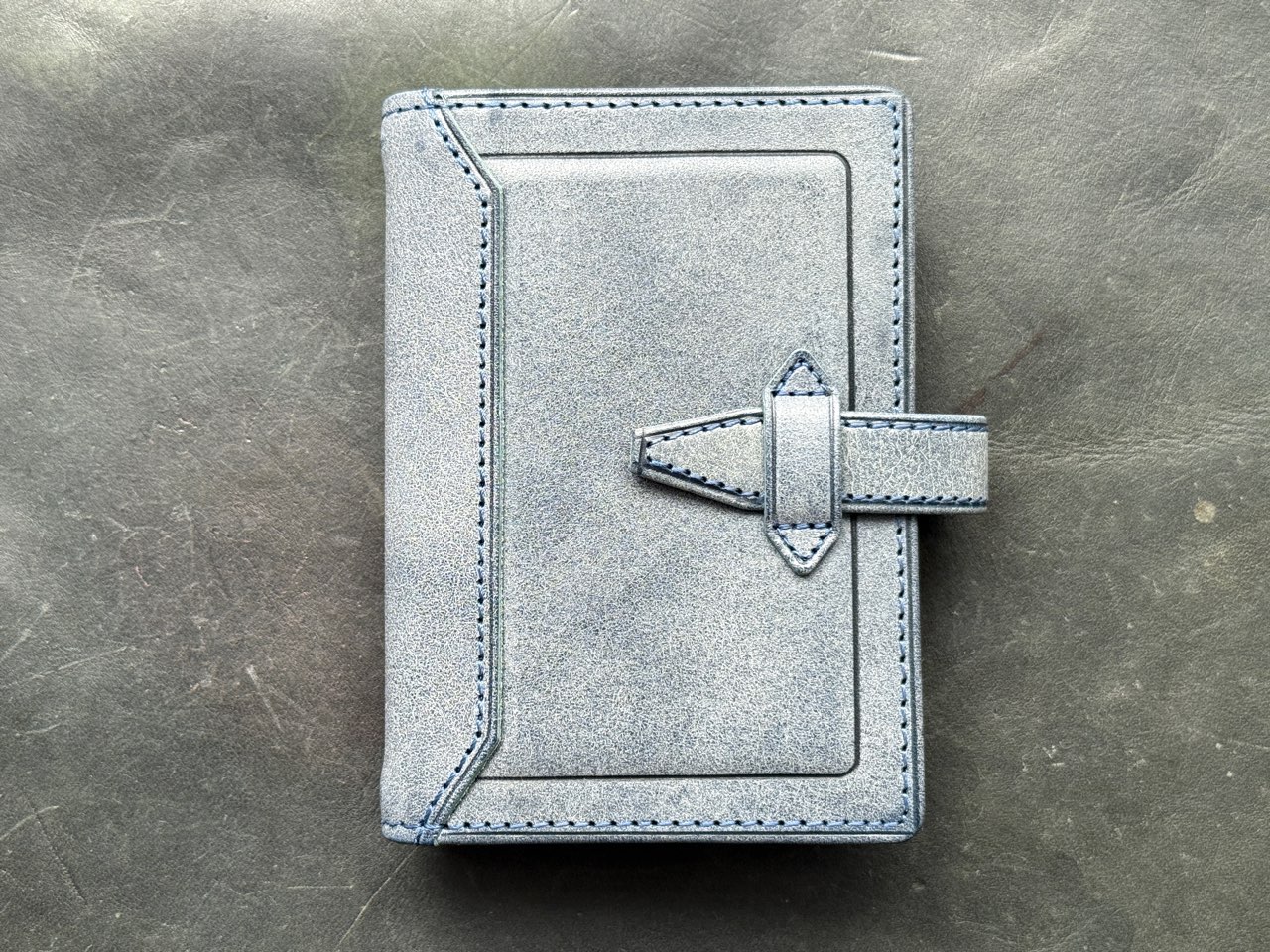 ロロマクラシックM5のブルー