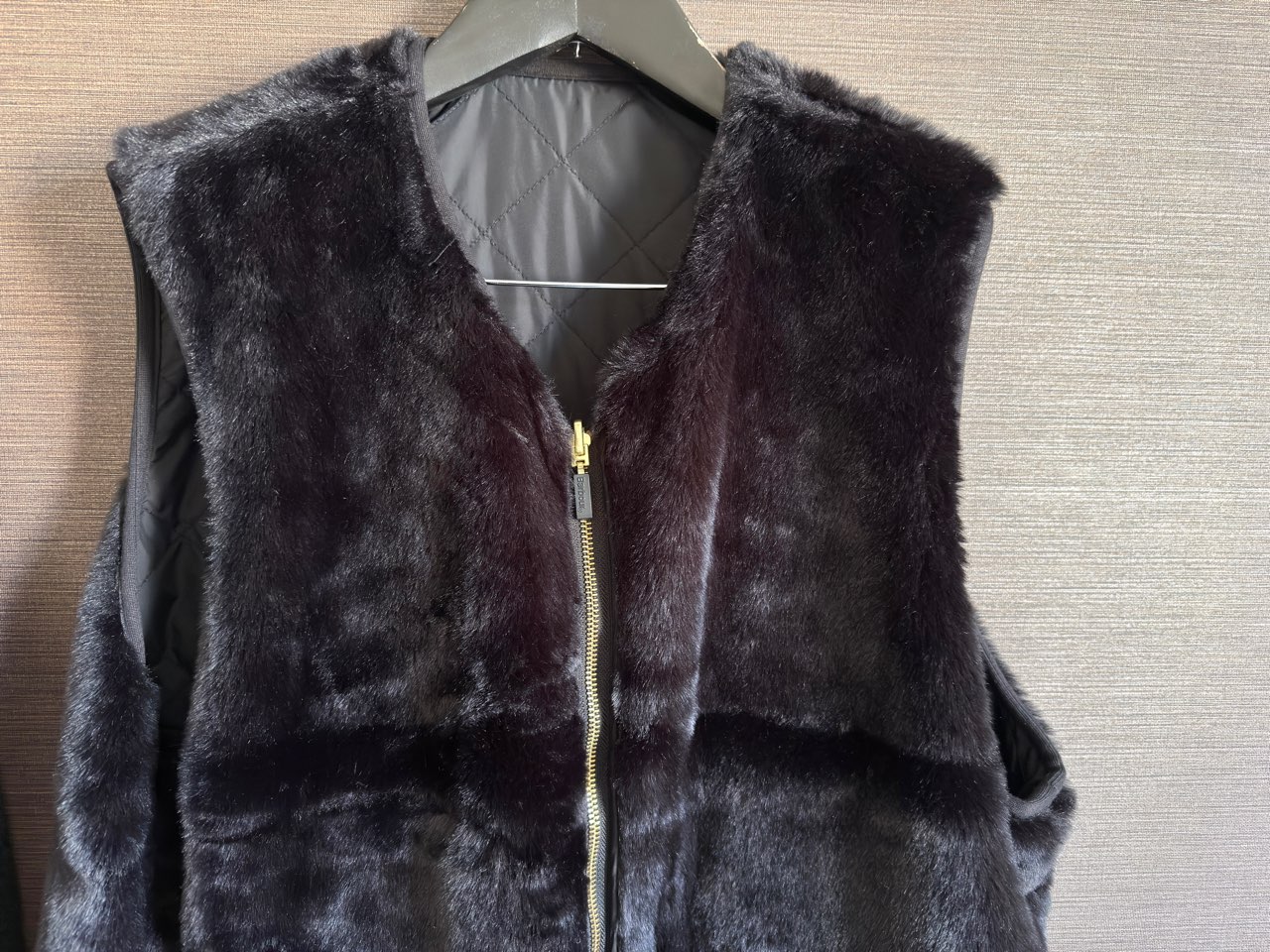 バブアーのベスト