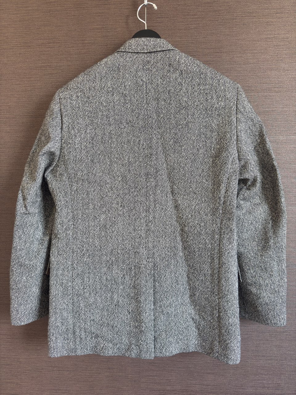 ヘリンボーンツイードジャケット背面