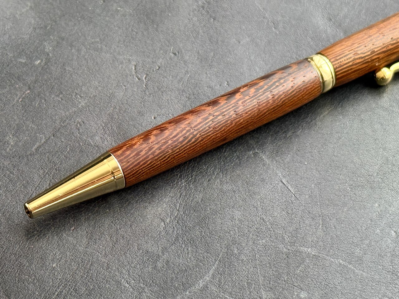 お手入れ後の木軸ボールペン