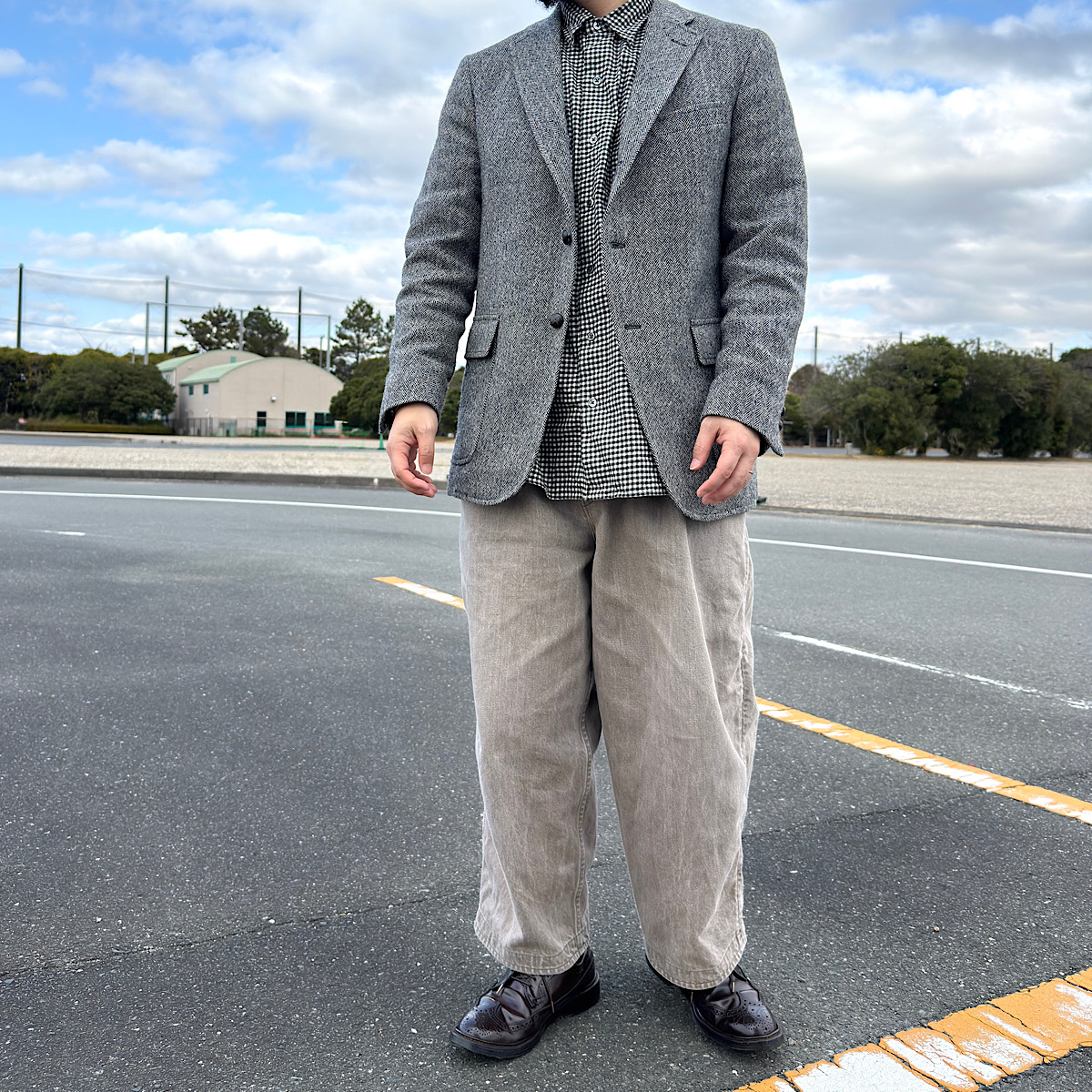 CIOTAのツイードジャケット着用図