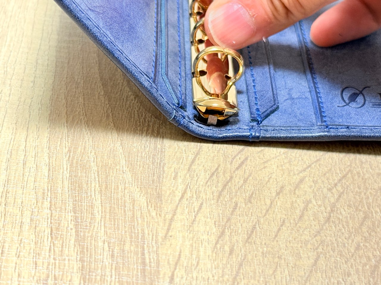 セットした13mm径のリングバインダー