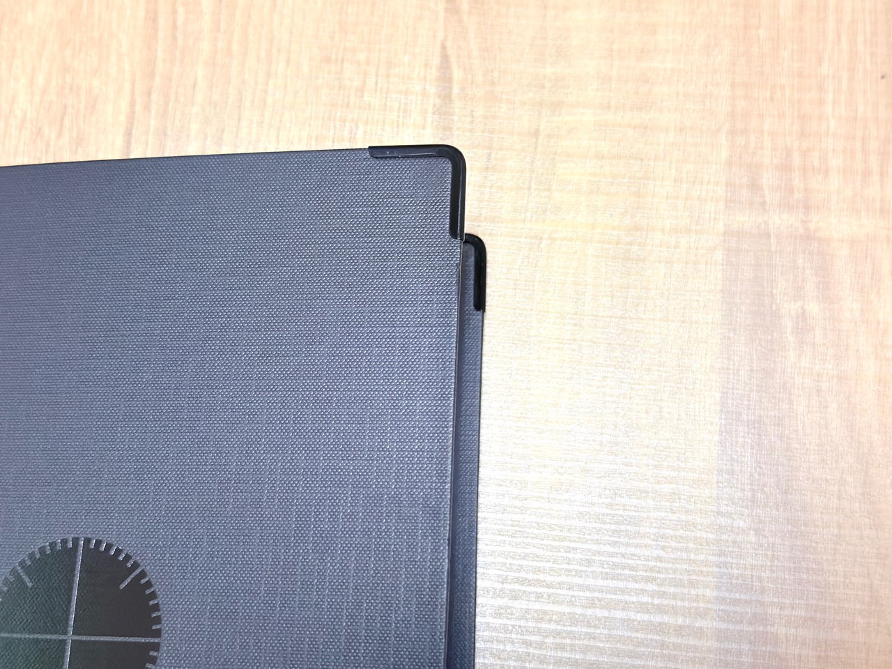 角の補強パーツ