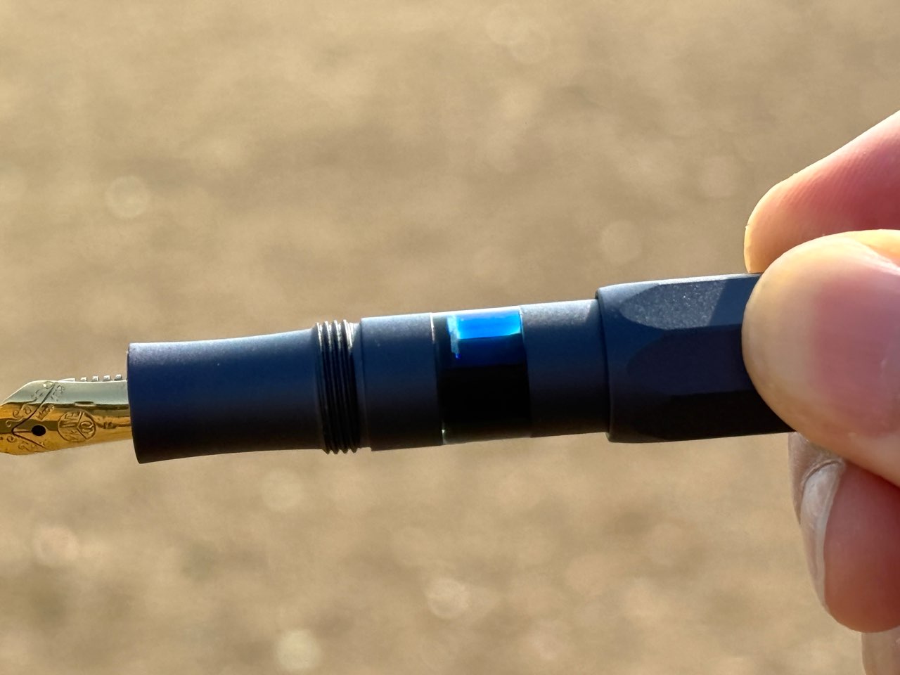 インク窓から見えるインク