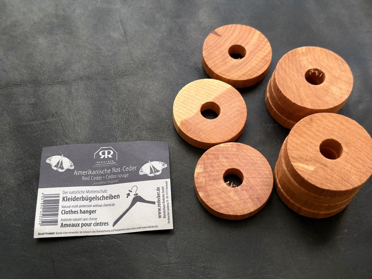 レッドシダーブロック