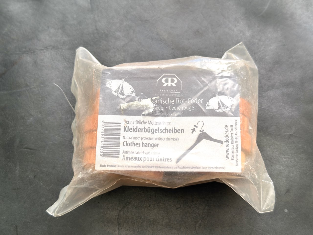 レッドシダーブロック