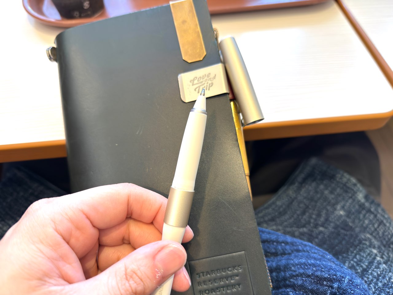 マグネット着脱式キャップのユニボールゼントシグニチャーモデル