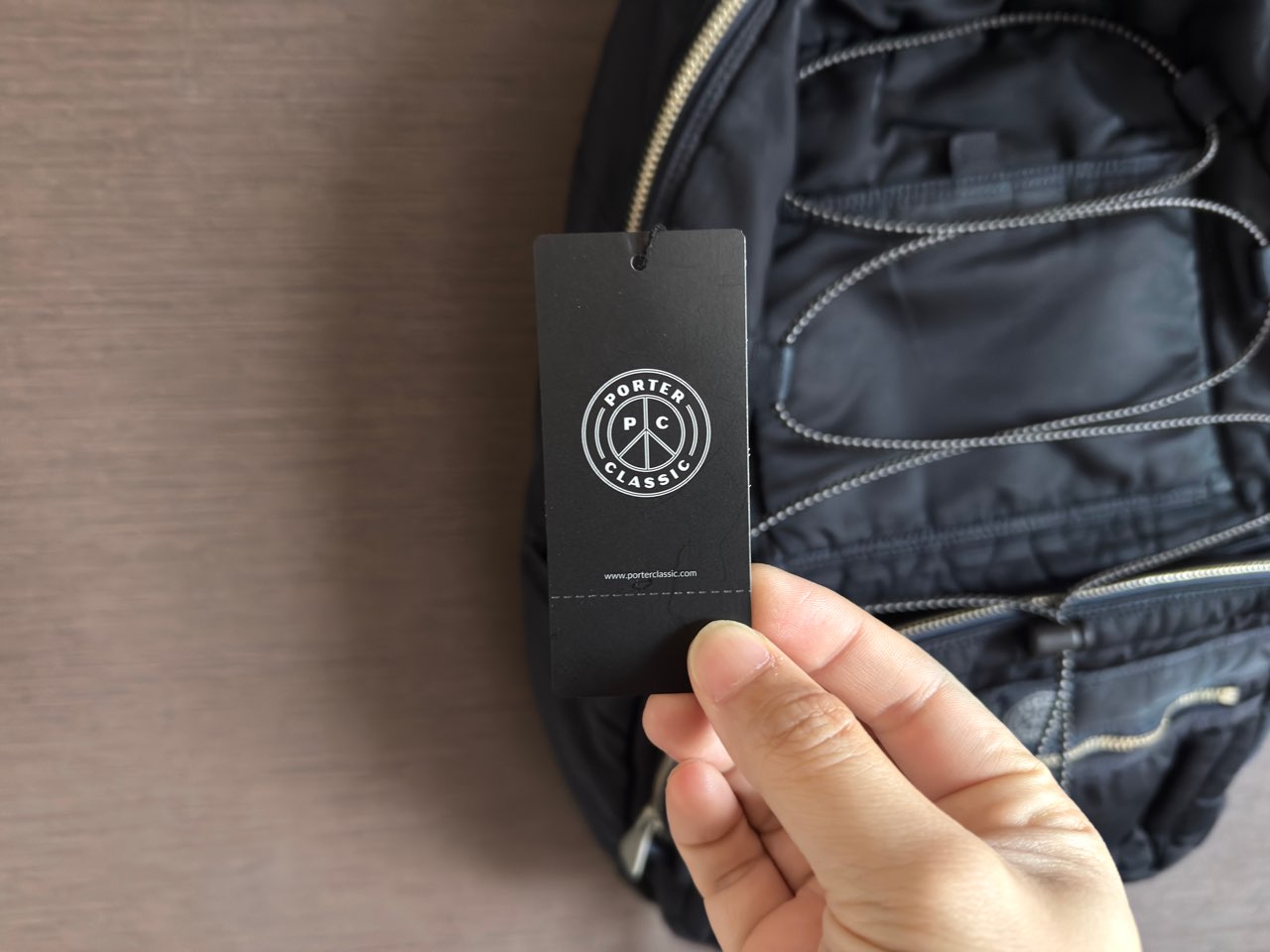 ポータークラシックのブランドタグ