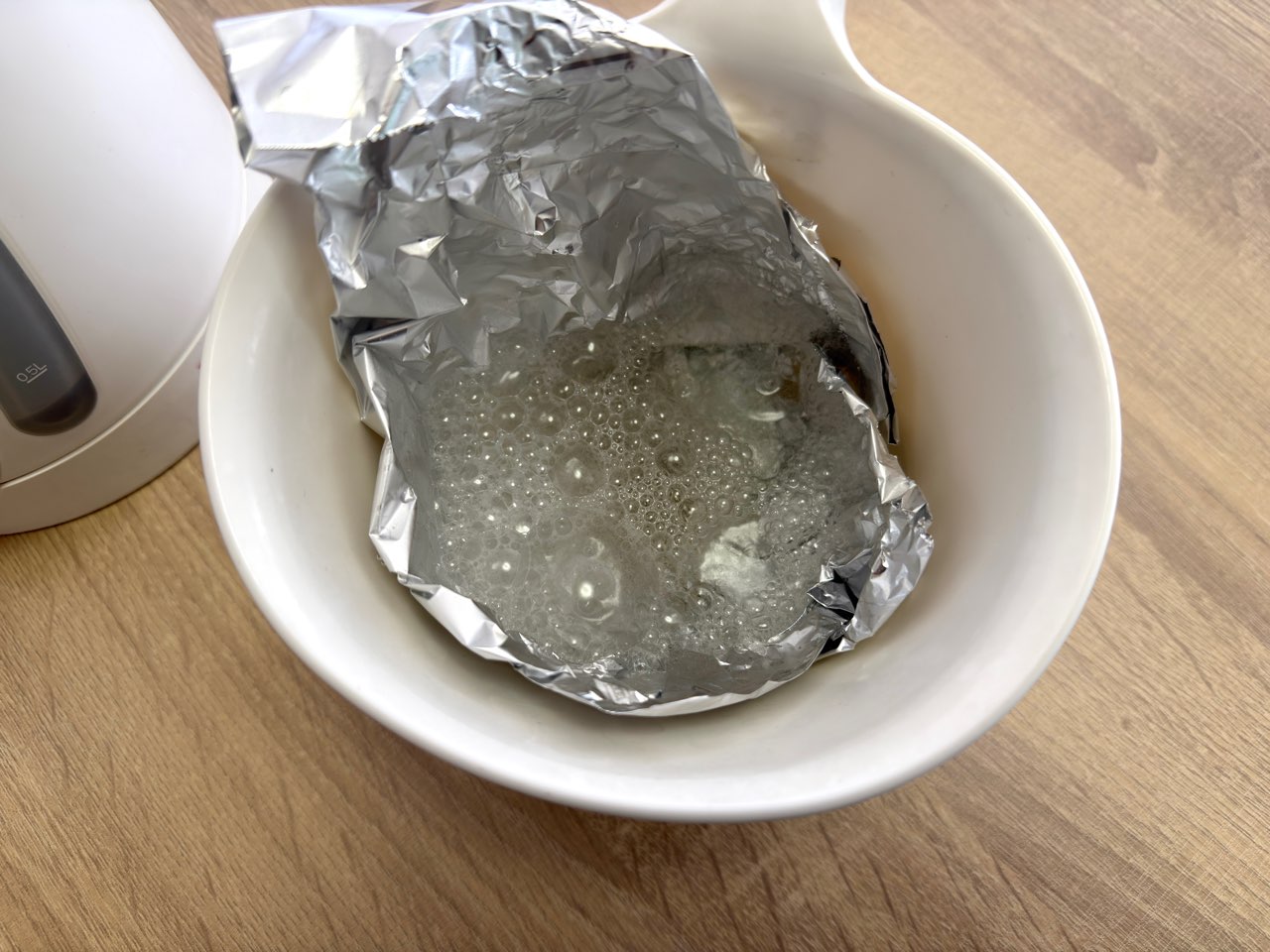 泡発生中のシルバークリーニングプロセス