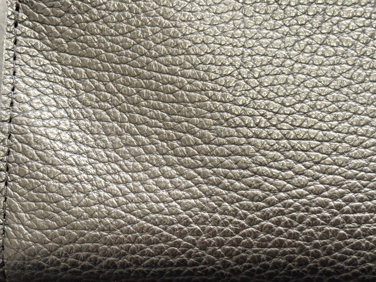 アドリアレザー