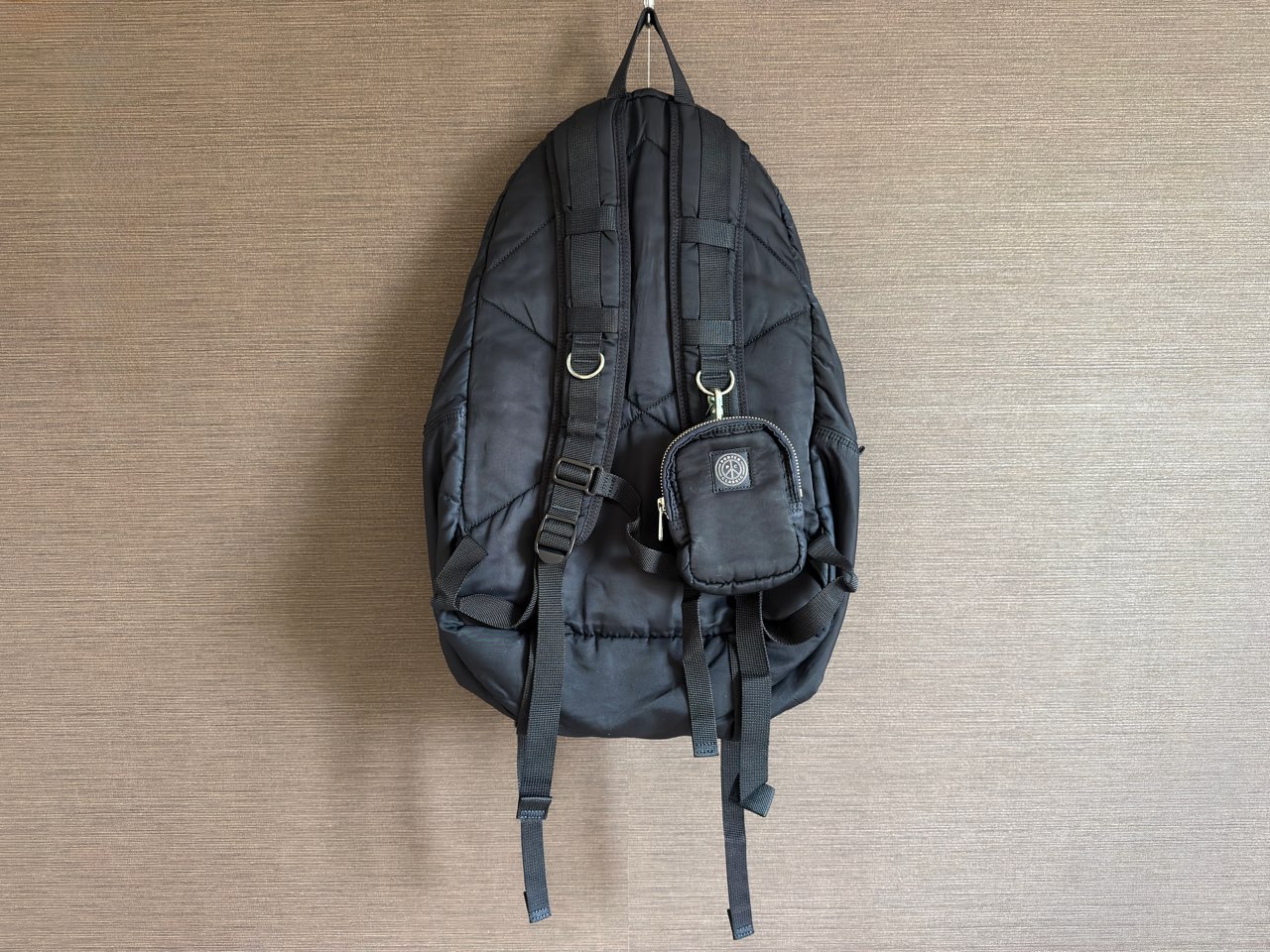 スーパーナイロンデイパックLの裏側