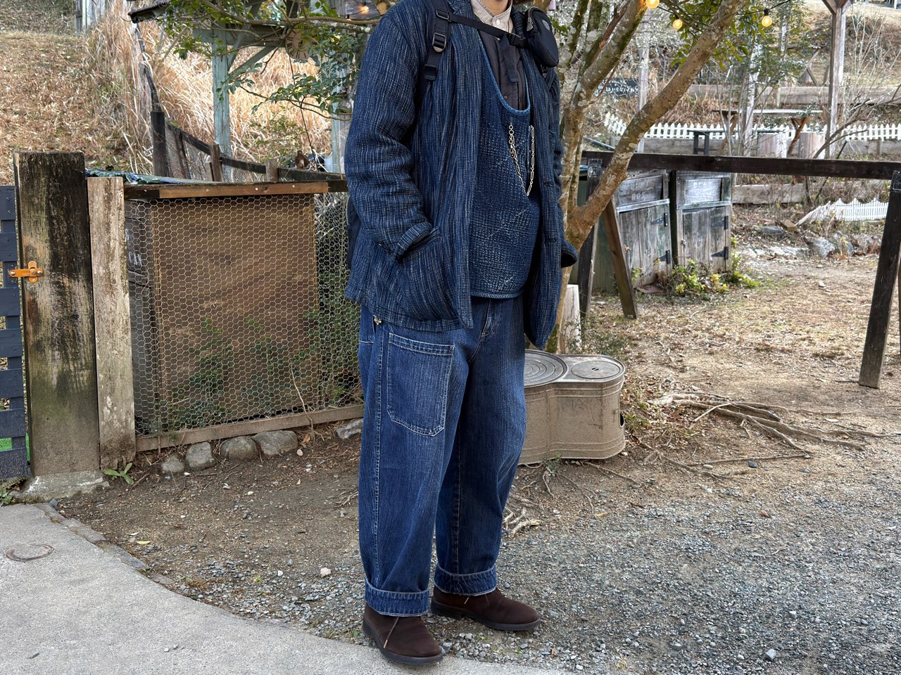 背負っているスーパーナイロンデイパックL