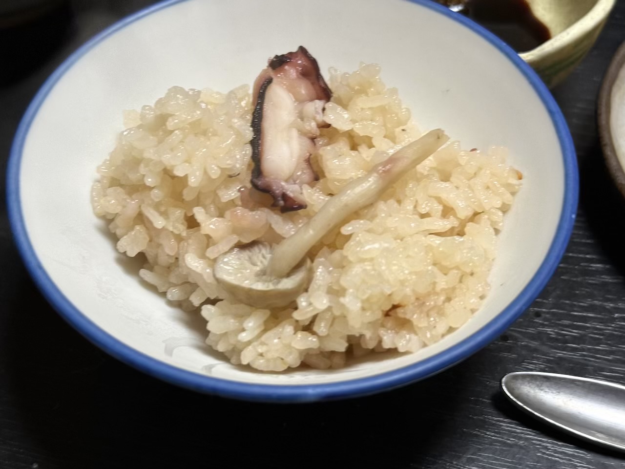 よそったタコ飯