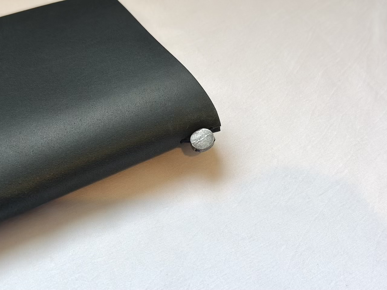 錫の留め具