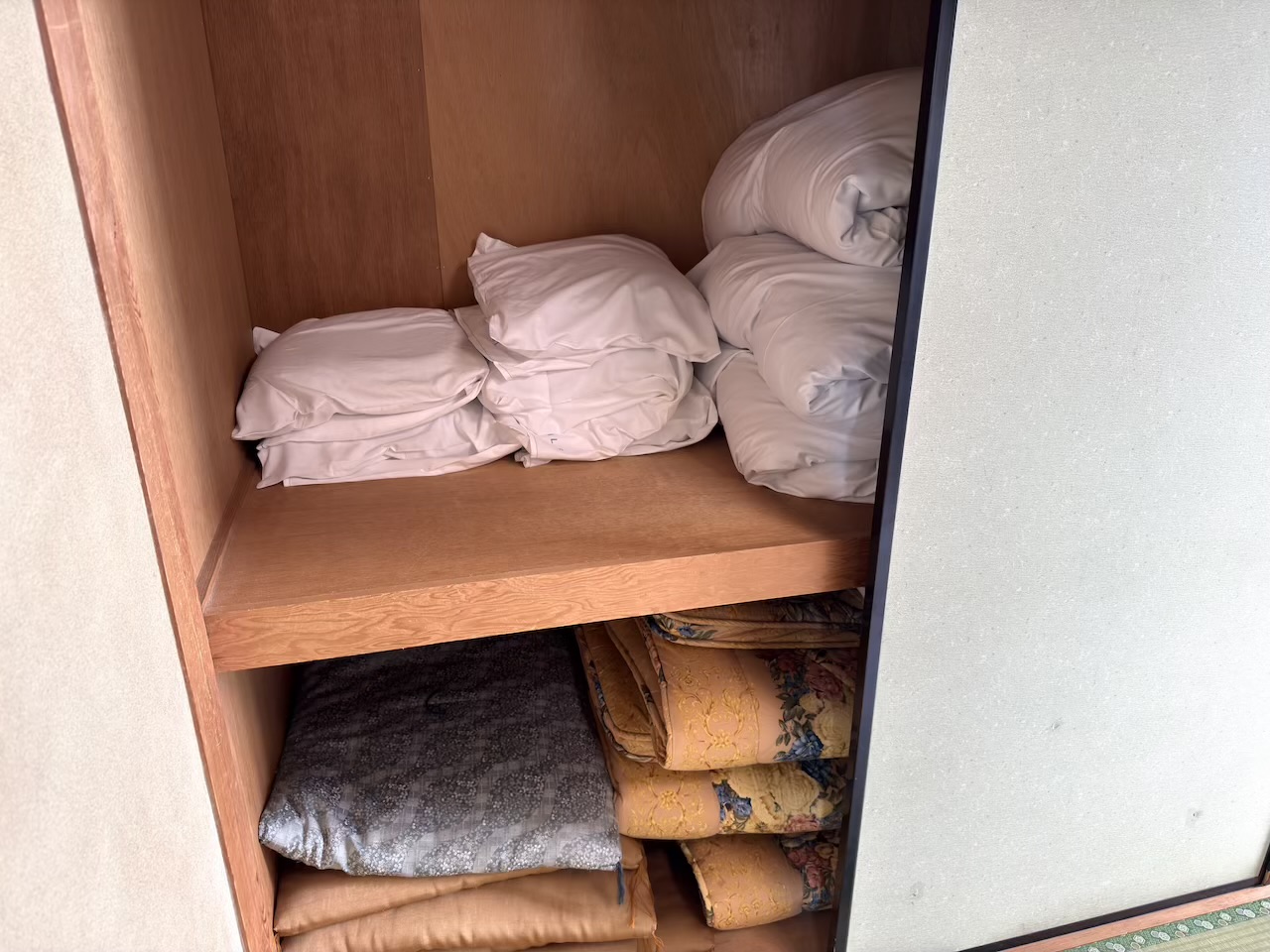 押入れ内部