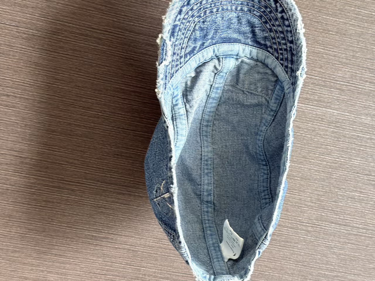 キャナリィロウベースボールキャップの裏側