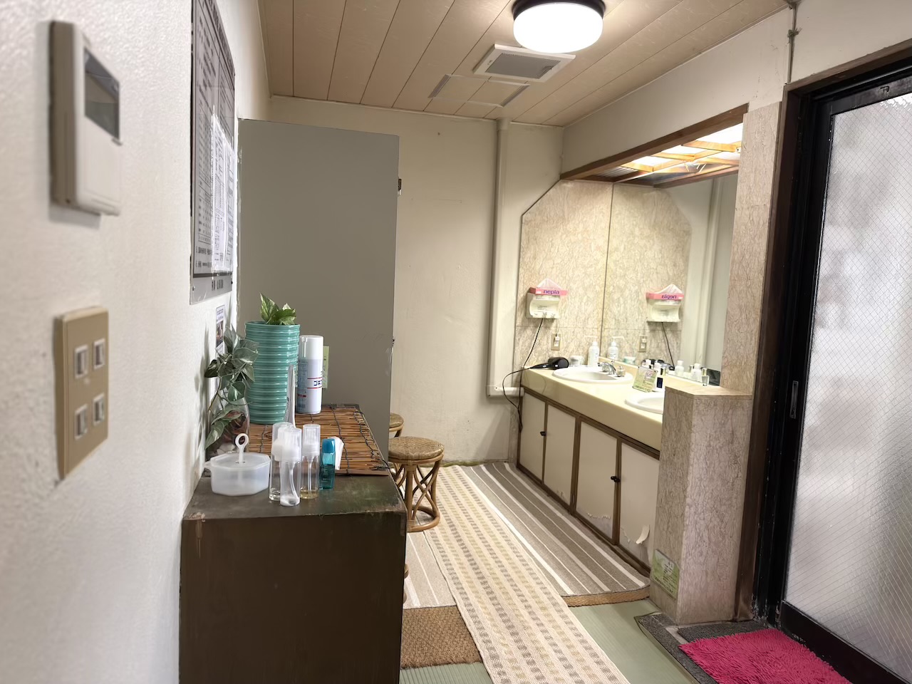 温泉の脱衣所