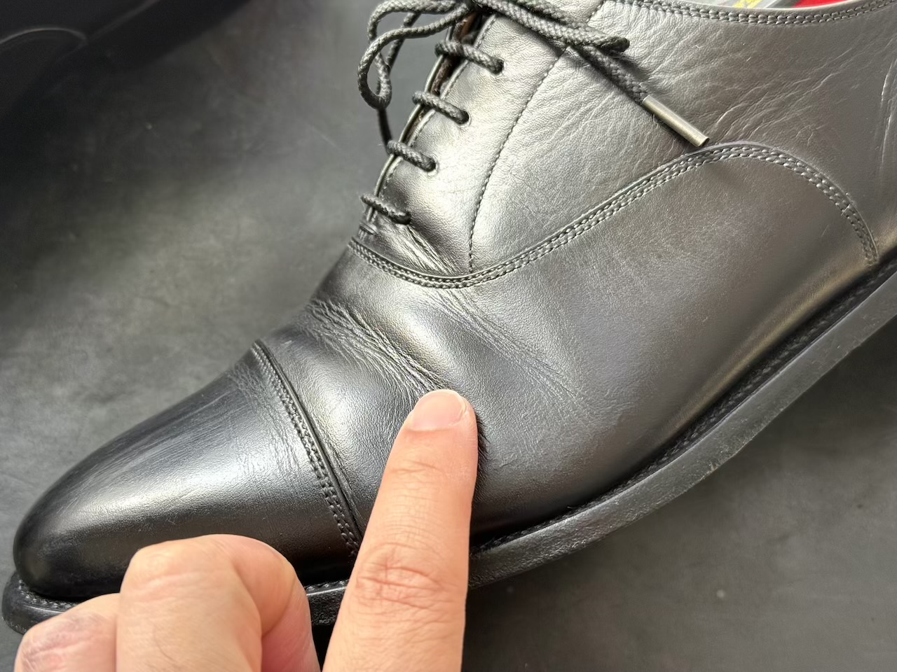 モチモチ感がよみがえった革靴