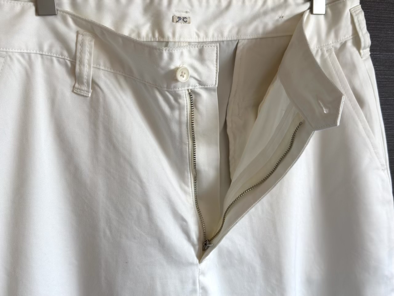 ジップファスナー