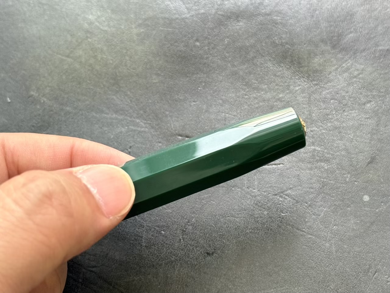 転がり防止機能を持つキャップ
