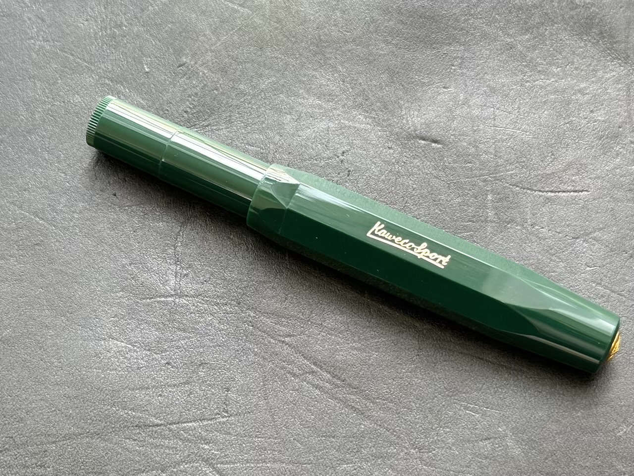 コンパクトなクラシックスポーツ